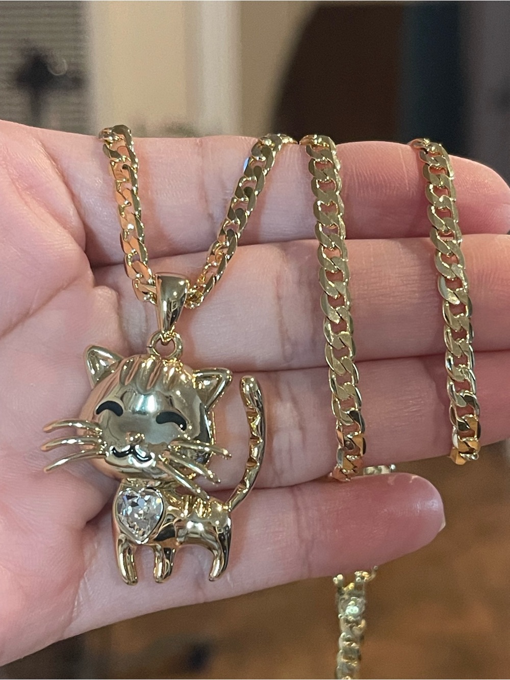 750 Italy Gold Cat Pendant Necklace